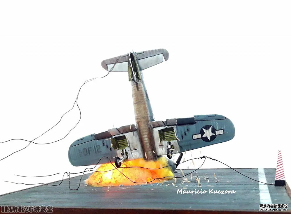 “海盜殘骸”場景模型：生（shēng）動再現1945年F4U戰鬥機(圖1)