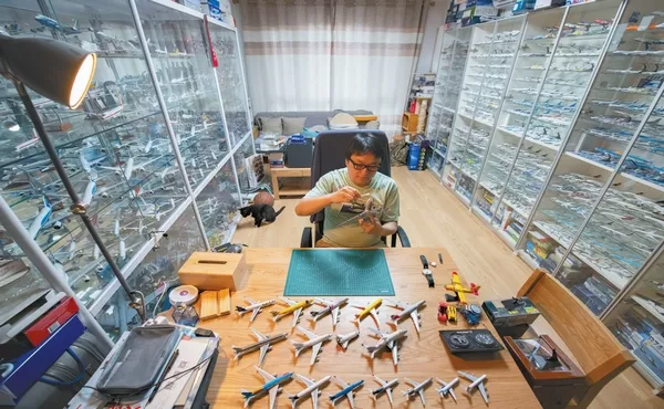 厲害了！飛機模型收藏者：我有兩千架飛機(圖2)