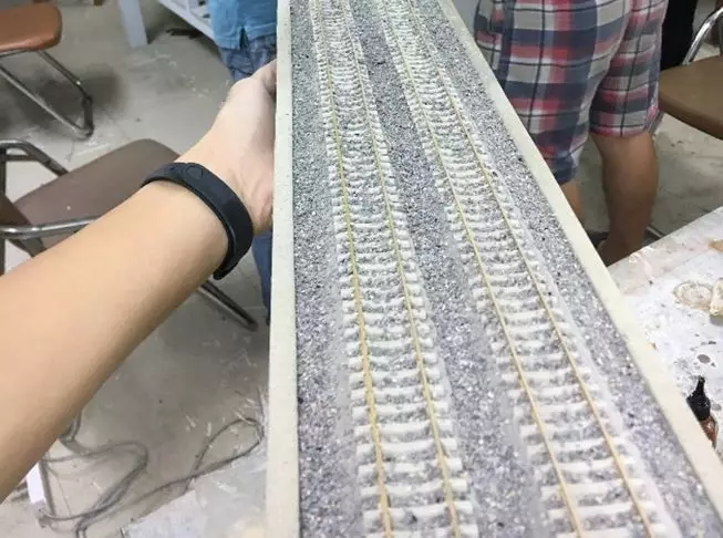 模型記錄：他們將模型場景定（dìng）格在中國高鐵“複(圖11)