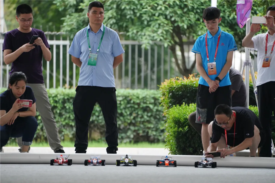 風（fēng）馳電掣！省四體會車輛模型比賽精彩上演(圖1)