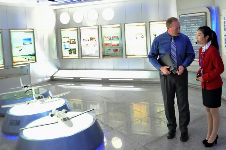 這大學，不（bú）但飛機滿天飛（fēi），連飛機模型也是滿（mǎn）院(圖11)