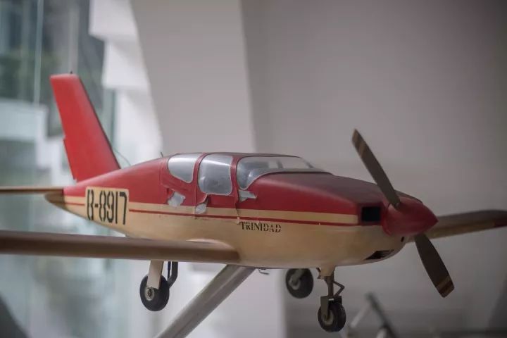 這大學，不（bú）但飛機滿天飛，連飛（fēi）機模型也是滿院(圖7)